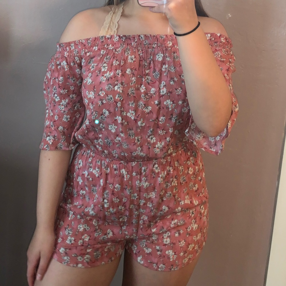 LAST CHANCE NWT Aeropostale off the shoulder floral romper